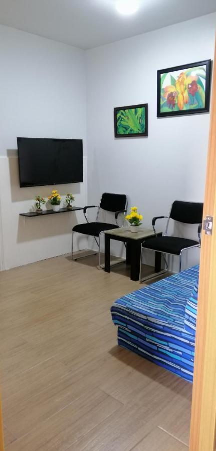Pine Suites Tagaytay 2 Bedroom W/ Netflix And Parking, Wifi, Balcony, And Great View Tagaytay City Ngoại thất bức ảnh